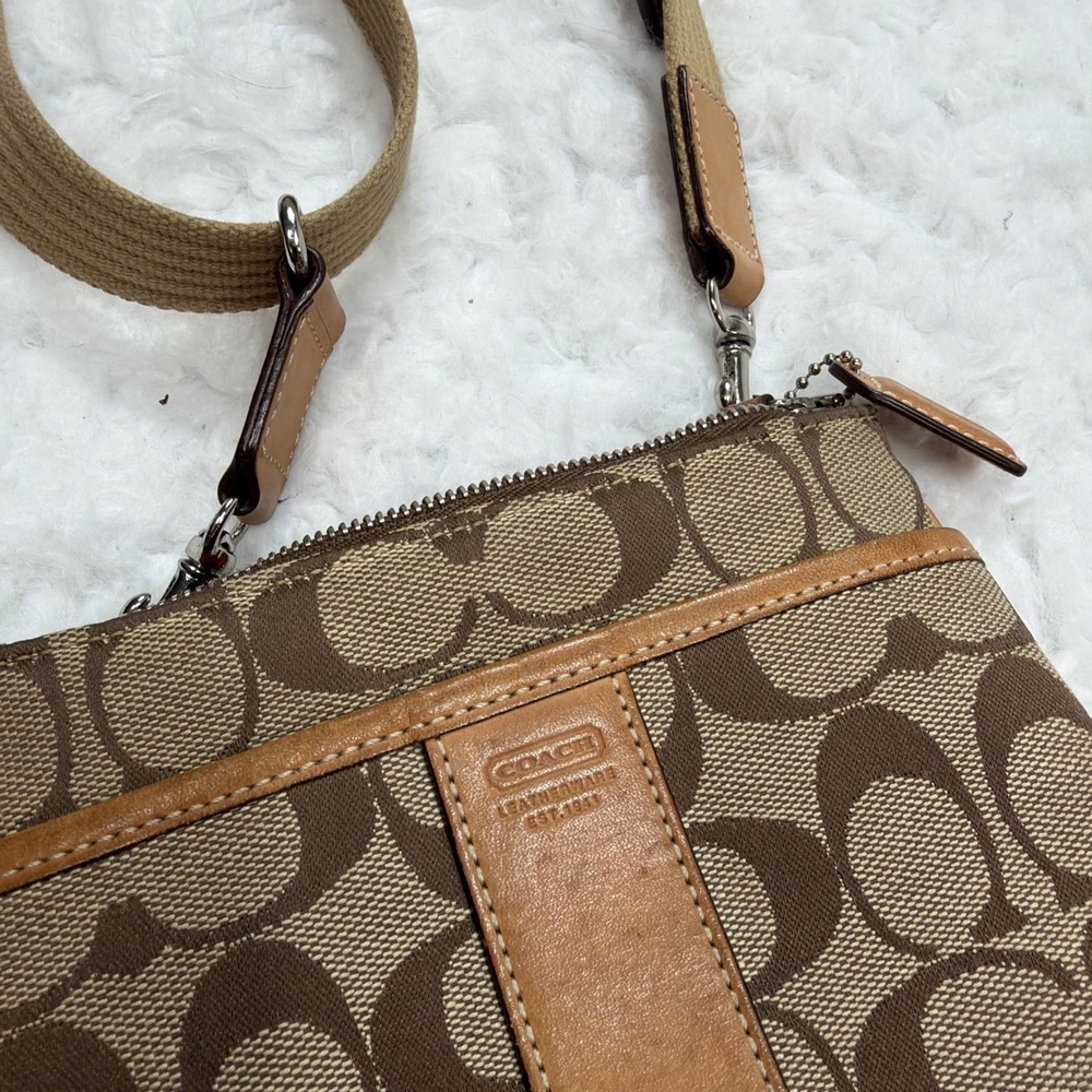 Vintage Y2K COACH Cross Body Shoulder Bag Satchel Beige Khaki Tan BIG C VTG 00's